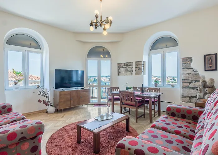 아파트 Seagull 풀라